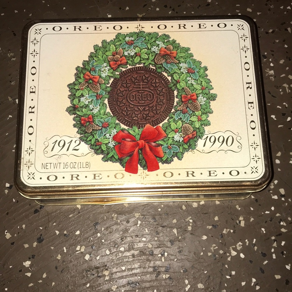 Vintage oreo tin